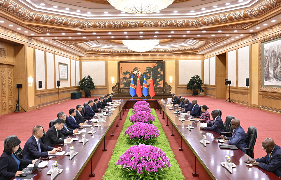 9月2日上午，國家主席習(xí)近平在北京人民大會堂會見來華出席中非合作論壇北京峰會的剛果（金）總統(tǒng)齊塞克迪。