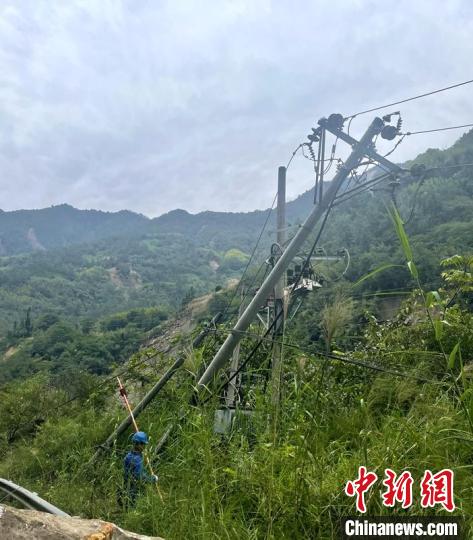 四川瀘定6.8級地震：震區34184戶用戶恢復供電搶險仍在持續