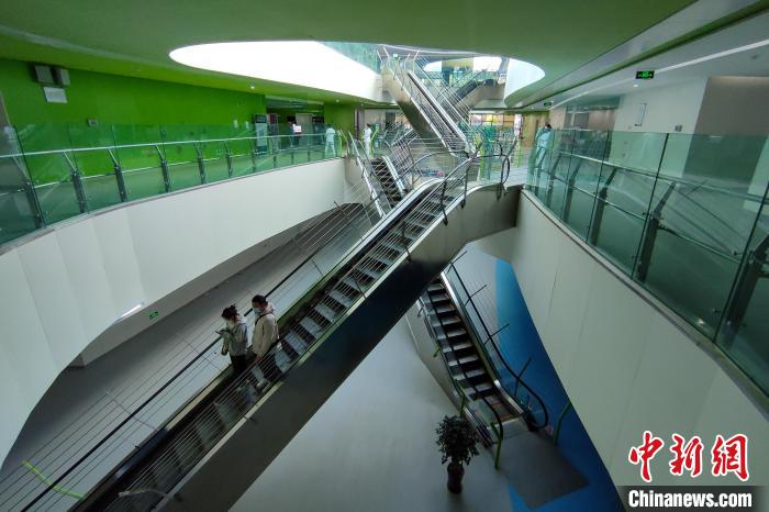 圖為西藏自治區婦產兒童醫院內景。　江飛波 攝